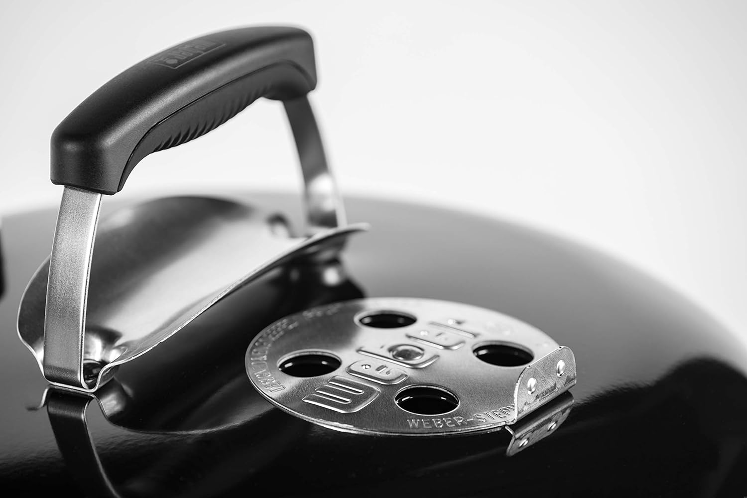 Weber - Original Kettle série - 47 cm - acier émaillé, nettoyage One-Touch, thermomètre, trépied, noir E-4710
