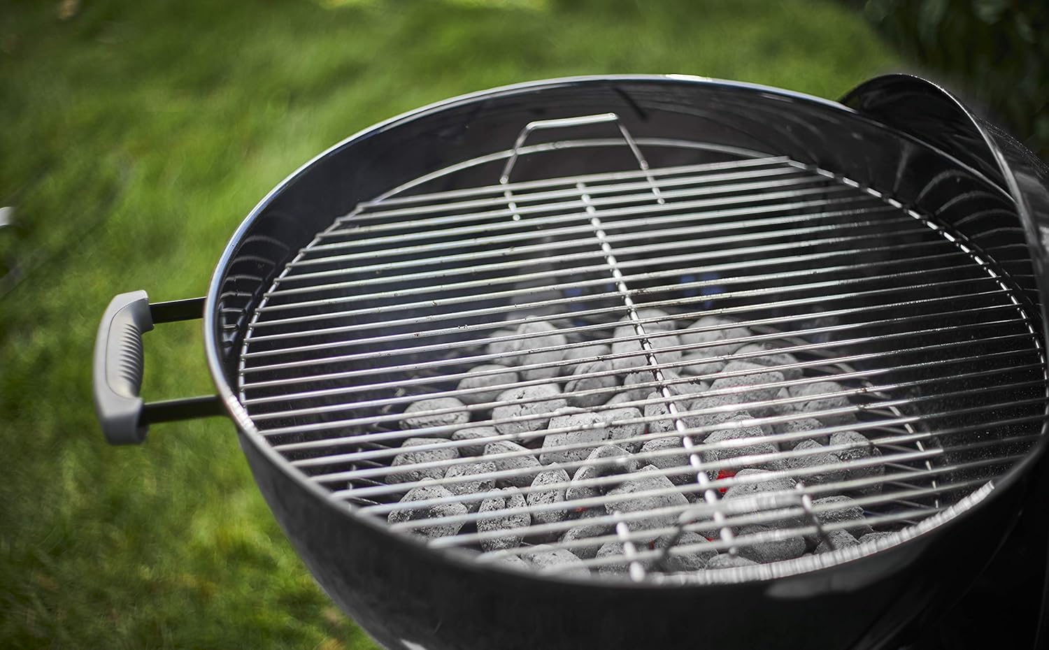 Weber - Classic Kettle - 47 cm - barbecue charbon, nettoyage facile, thermomètre