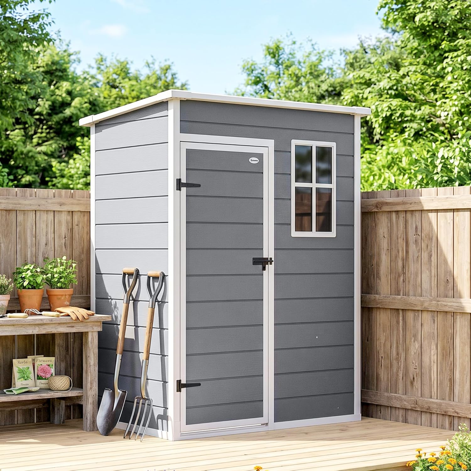 Abri de Jardin 1,14 m² - Porte verrouillable, aération et fenêtre - 151Lx92lx193H cm - Plastique, Gris - YJD1