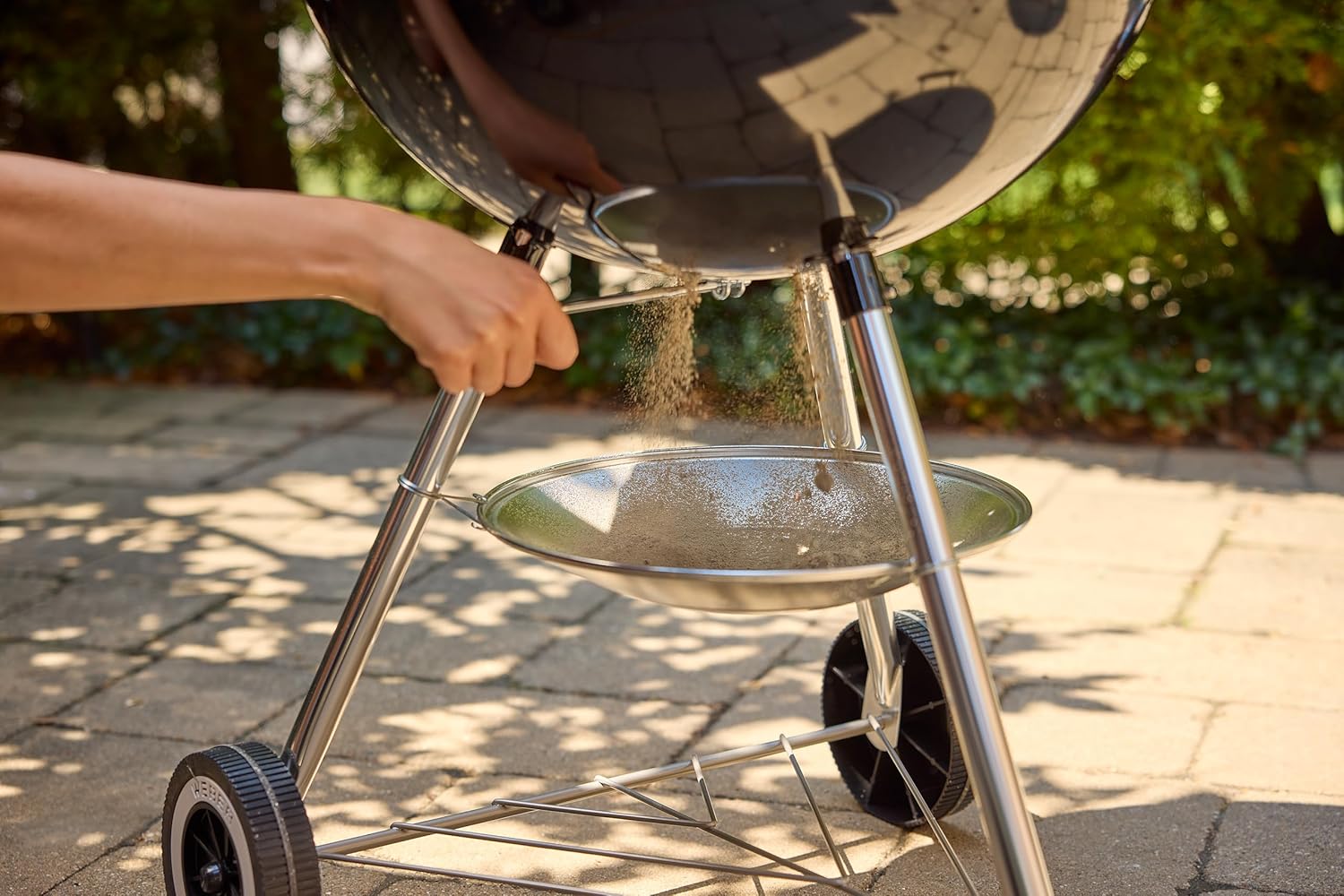 Weber - Original Kettle série - 47 cm - acier émaillé, One-Touch, thermomètre, roulettes