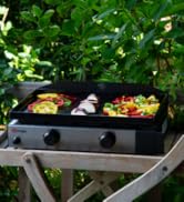 le grill est un excellent moyen de préparer un repas.