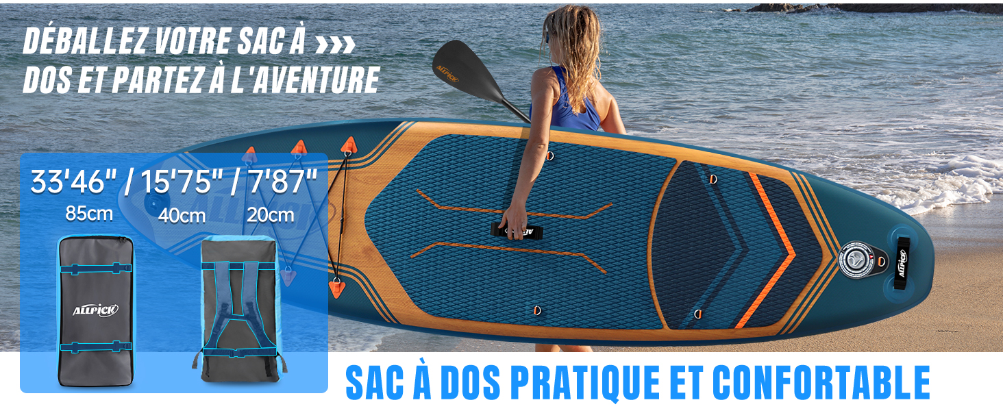 Le texte se lit comme suit : « DÉBALLEZ VOTRE SAC À DOS ET PARTEZ À L'AVENTURE » '33,46"/157,75"/78,7"'. Image marketing d'un sac à dos bleu avec spécifications techniques.