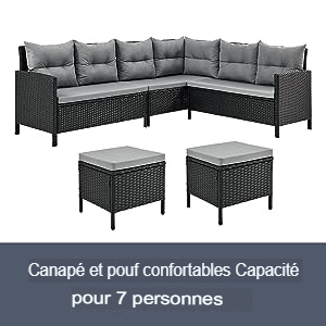 avec deux poufs assortis, en osier tissé. L'ensemble comprend des coussins et peut accueillir 7 personnes.