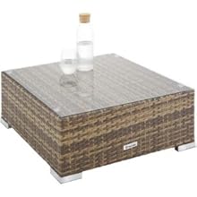 avec plateau en verre et base en rotin tressé dans des tons bruns naturels