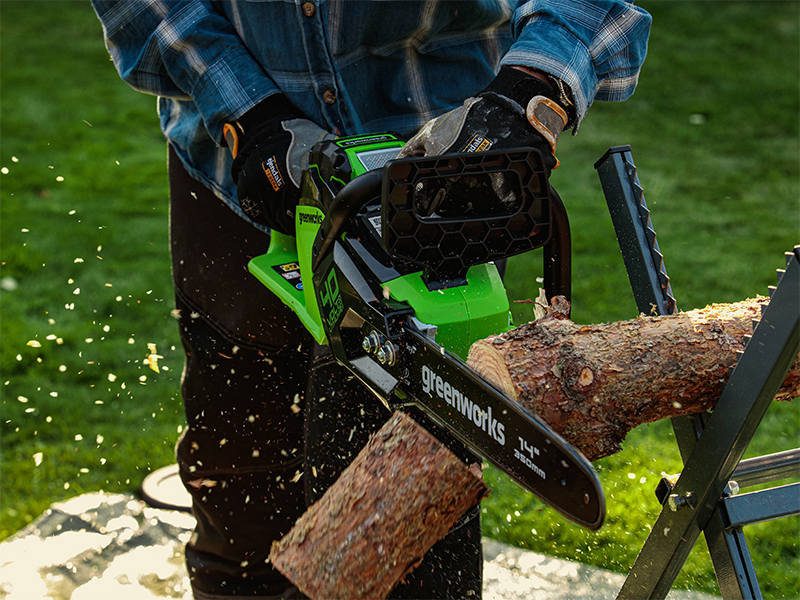 Tronçonneuse sans fil Greenworks avec moteur sans balais