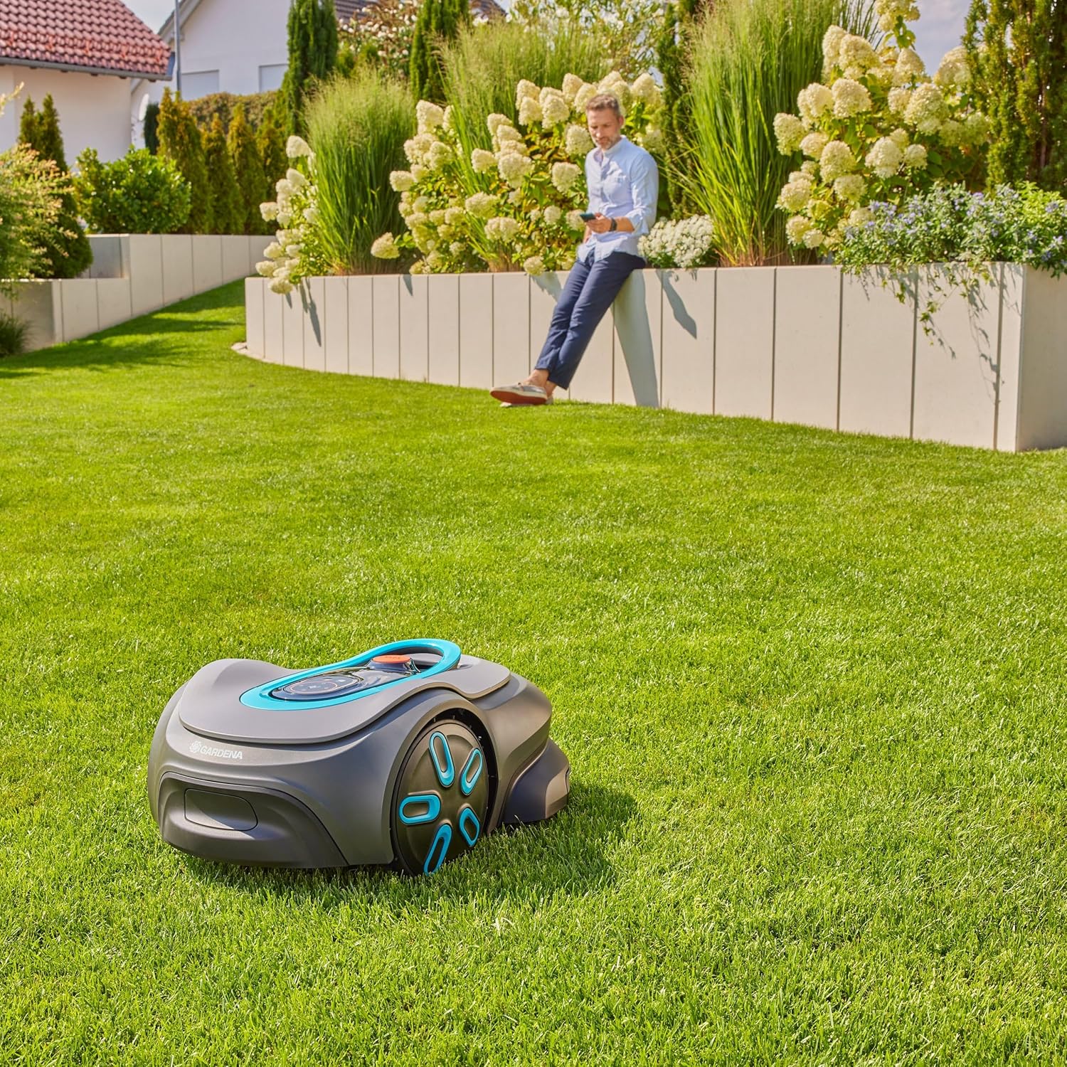Gardena - smart SILENO max - 1200 m² - LONA, silencieux, Trim-to-Edge, DuoConnect - 19902-26