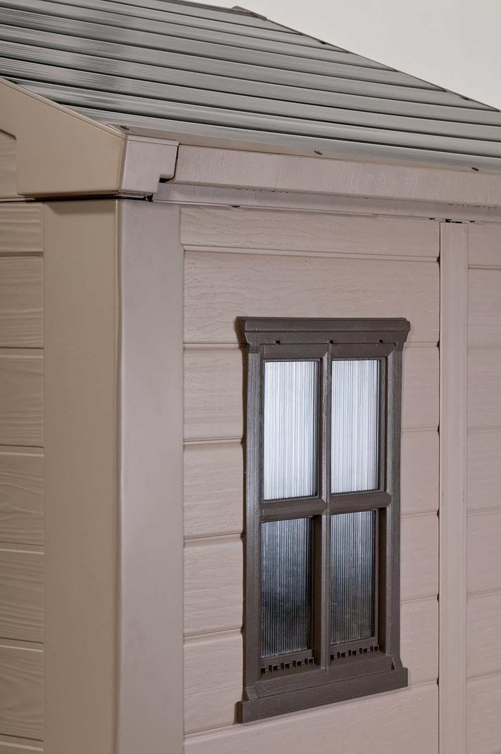 Abri de jardin - 6,3m2 beige et marron 