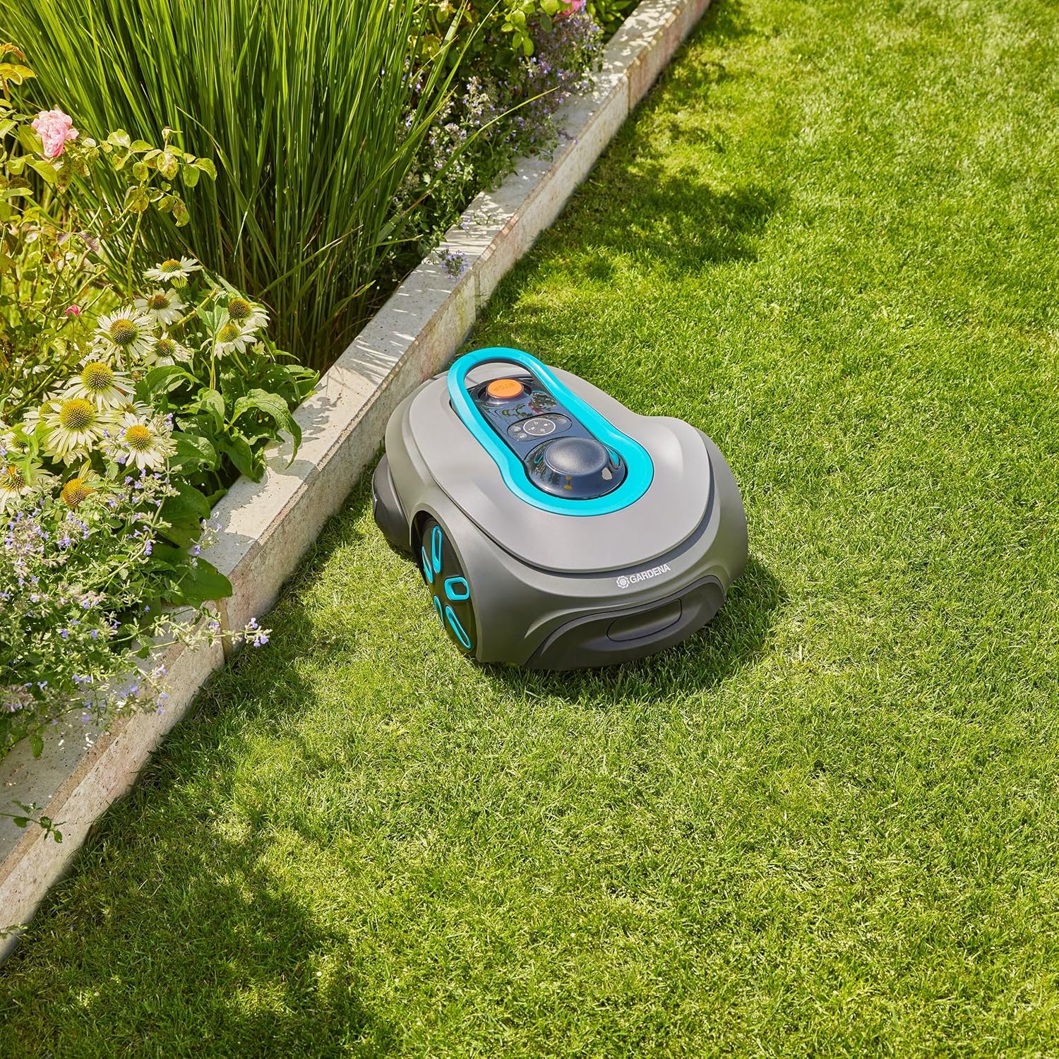 Gardena - Smart SILENO Free Set - 600 m² - robot tondeuse silencieux, Lona Intelligence, sans fil périphérique 19921-26