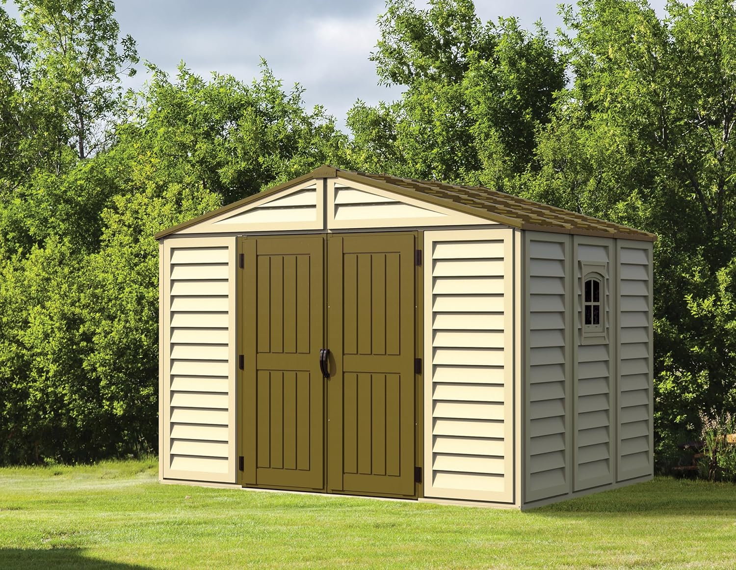 Abri de jardin en plastique Plus 10 x 8 (7.64 m²) avec 1 fenêtre fixe et kit de fondation en métal, structure de toit en métal robuste et abri de jardin sans entretien - Ivory/Brown
