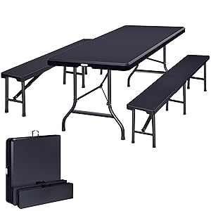 avec table rectangulaire noire et deux bancs assortis. Construction à ossature métallique. L'encart montre une configuration pliée compacte pour le stockage et le transport