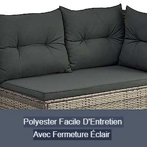 le canapé d'extérieur est fabriqué à partir d'un tissu épais et rembourré.