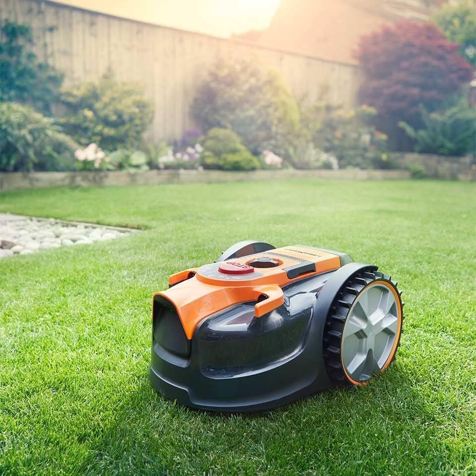 Lawnmaster - OcuMow®16 Robot Tondeuse auto-propulsée, 80m², batterie 2Ah, sans câble, débutant, modèle compact - OcuMow®